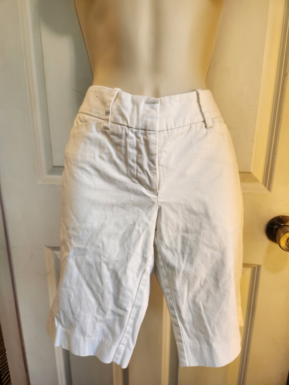Mossimo Supply Co. White Bermuda Capris